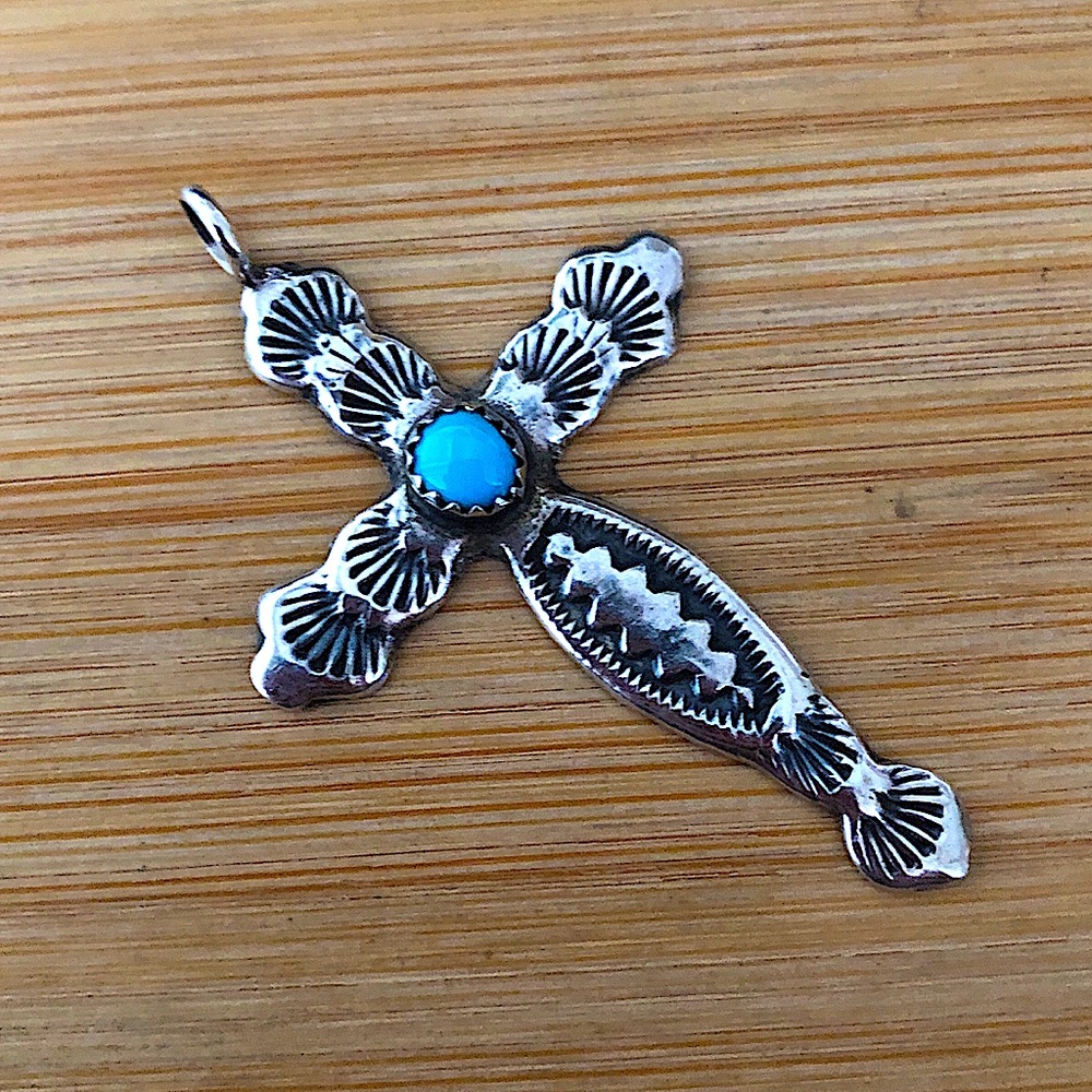 $48 Vintage Estate Cross Sterling Silver & Turquoise No Mark - Picture 2 of 7